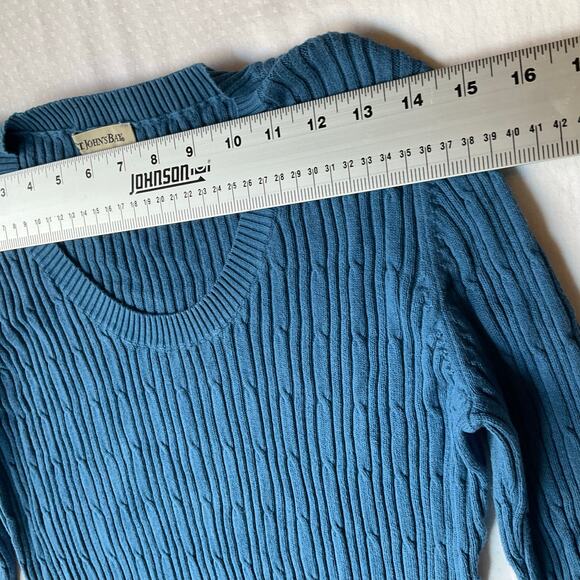 St. John's Bay Women’s Long Sleeve Screw Neck Knit Sweater Blouse size L, Blue - Picture 2 of 7